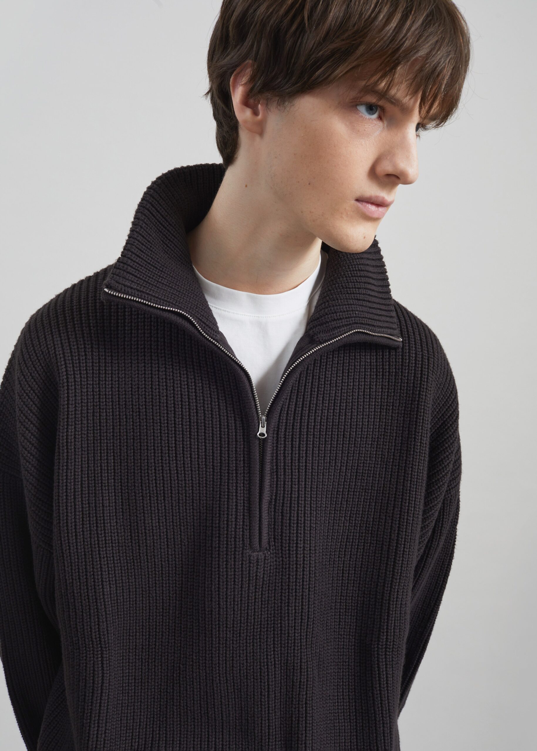 Harrison Quarter Zip Jumper - Dark Plum - Image 2